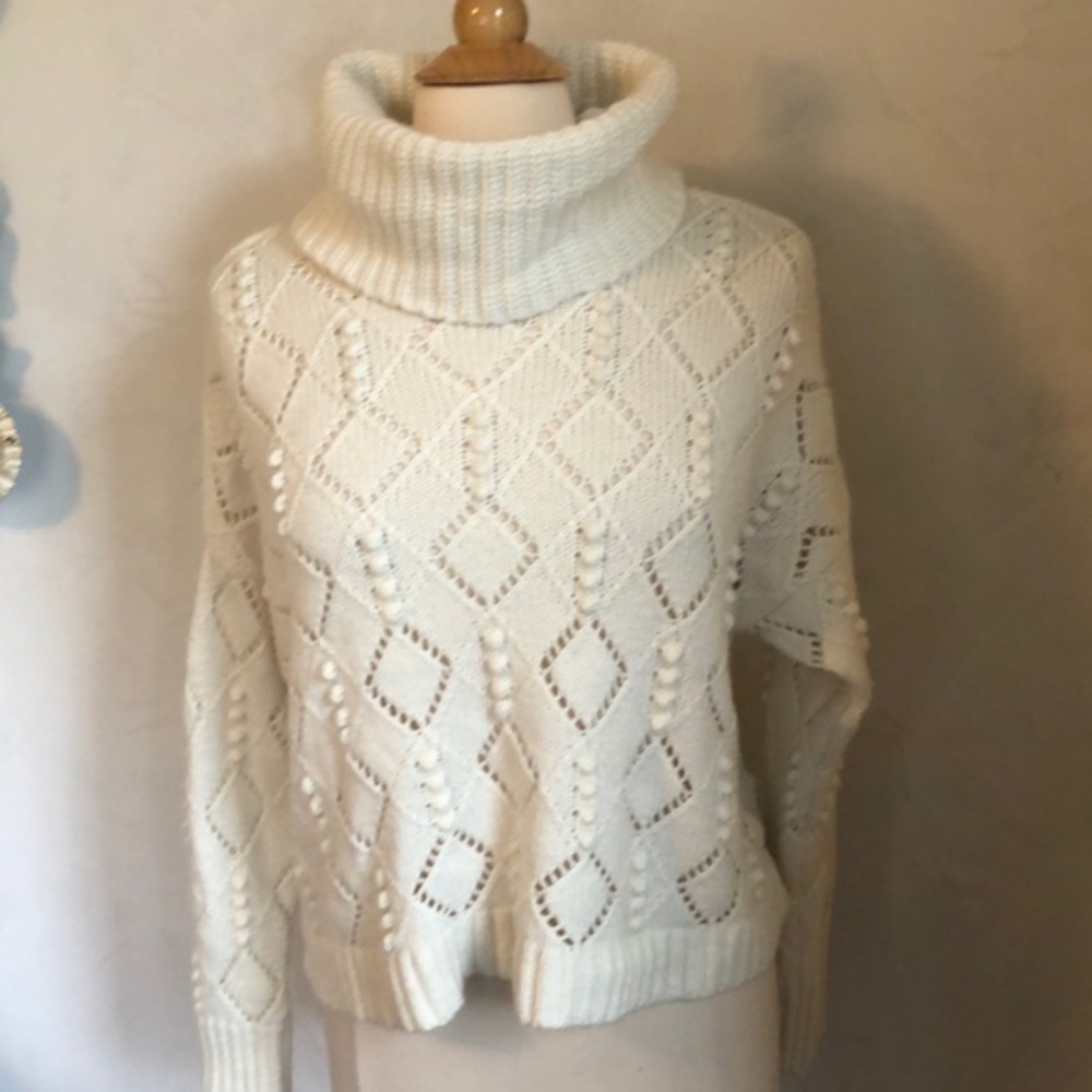 Loft Ivory Knit turtleneck Knit Sweater w/diamond & pom pom design Size Medium